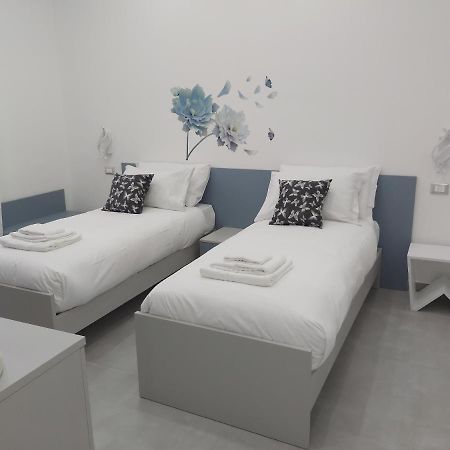 Candy'S Dream Rooms Специя Экстерьер фото