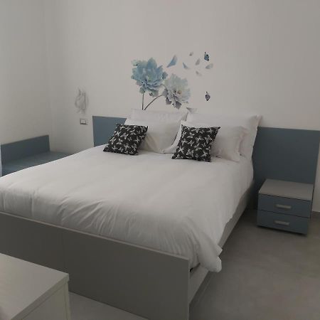Candy'S Dream Rooms Специя Экстерьер фото