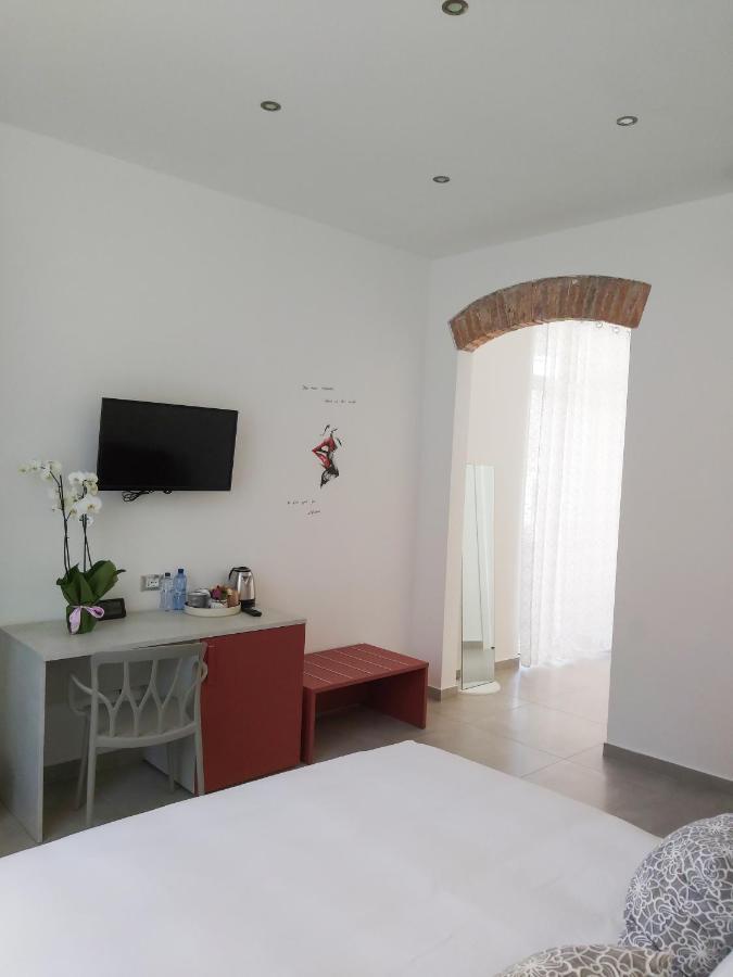 Candy'S Dream Rooms Специя Экстерьер фото