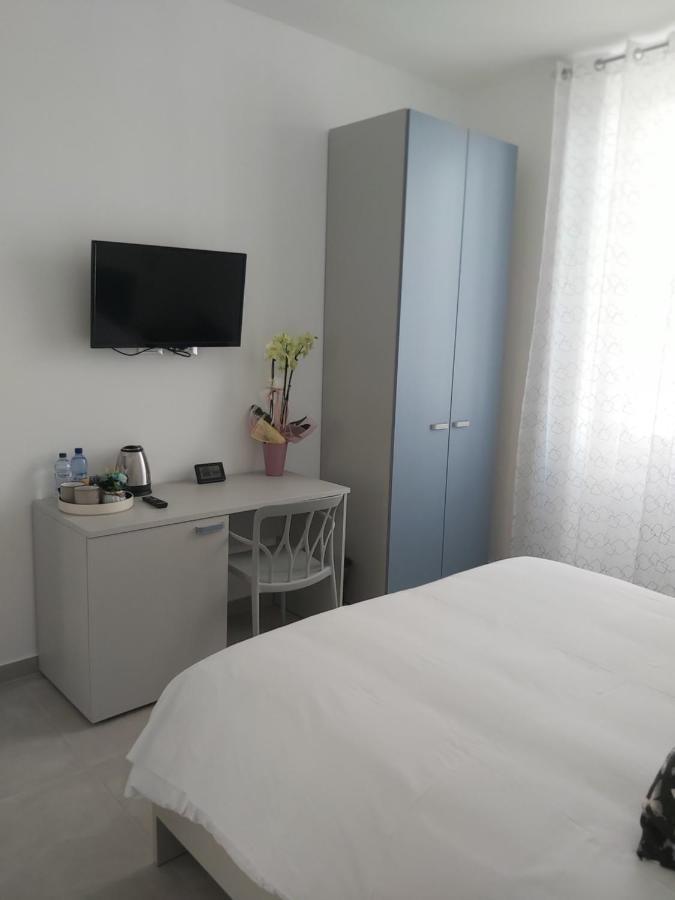 Candy'S Dream Rooms Специя Экстерьер фото